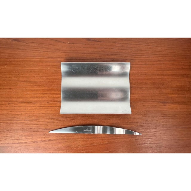 Postmodern Postmodern Danish Wave Series Desk Tray and Letter Opener by Steve McGugan for Royal Copenhagen, 1980s, Set of 2 For Sale - Image 3 of 18