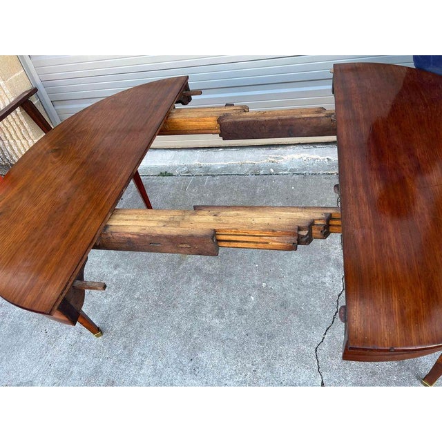 Antique American Federal Hepplewhite Style Mahogany Extending Dining Table With 1 Leaf. For Sale - Image 10 of 10