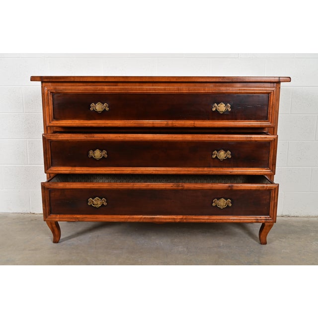 Late 20th Century Baker Furniture Italian Provincial Carved Maple Dresser or Chest of Drawers For Sale - Image 5 of 15