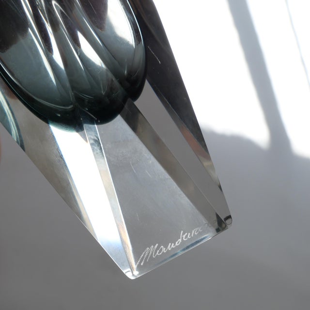 Glass Light Grey Murano Glass Vase with Geometric Facets, Mandruzzato Pattern, 1960 by Alessandro Mandruzzato for Alessandro Mandruzzato For Sale - Image 7 of 8