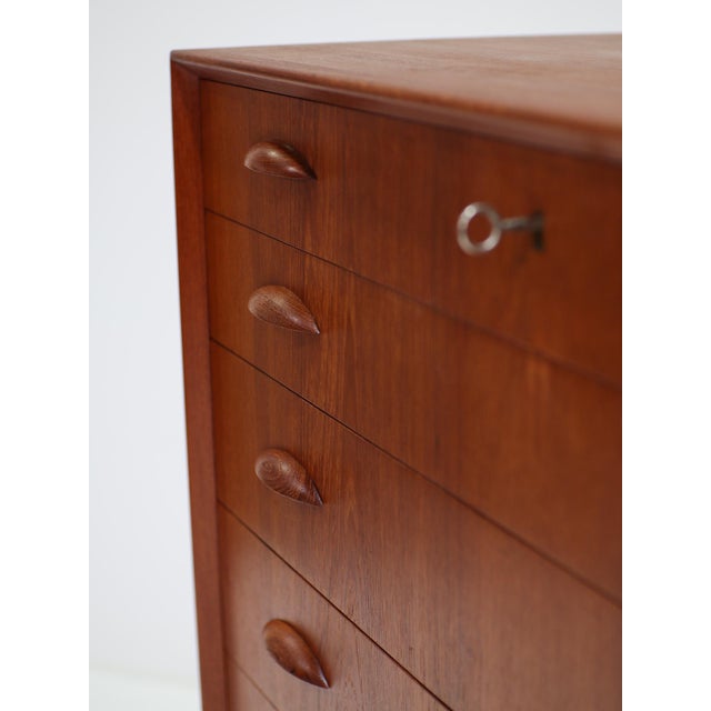 Model 314 Chest of Drawers in Teak by Johannes Sorth for Nexo Møbelfabrik, Denmark, 1960s For Sale - Image 11 of 16