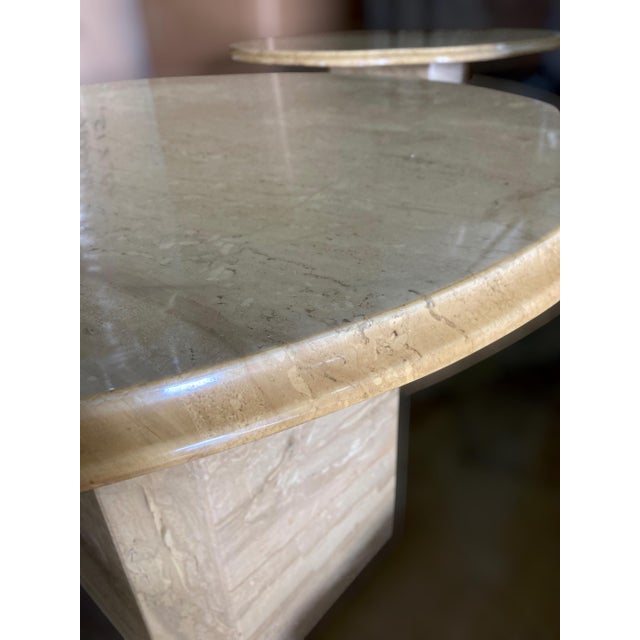 Pair of Vintage 1970s Italian Travertine Scalloped Edge End Tables – 27.75" Diameter For Sale - Image 10 of 18