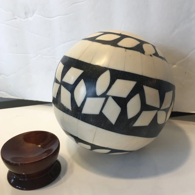 Black and White Bone Inlay Ball on Stand For Sale In Miami - Image 6 of 8