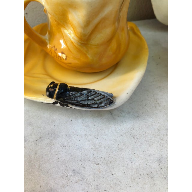 Mustard C.1950 Majolica Cups With Cicada Sicart , a Pair For Sale - Image 8 of 11