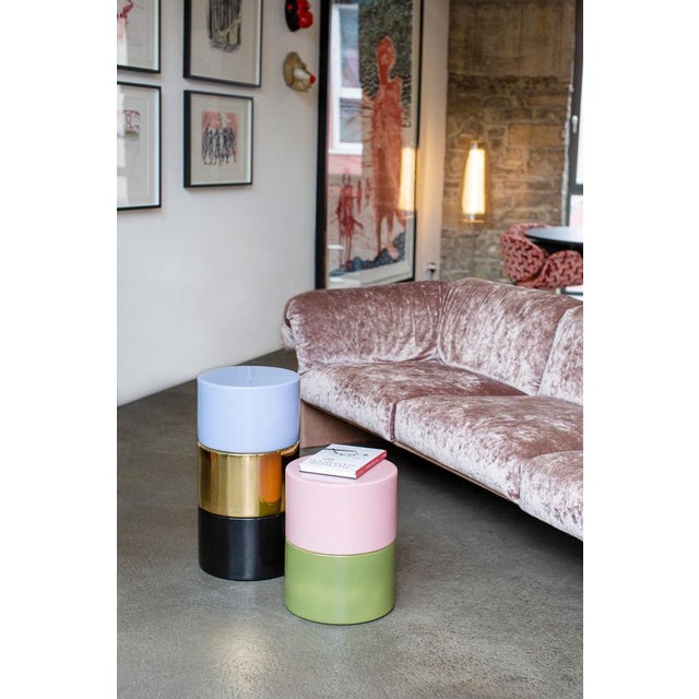 Colorful, shiny, round: imi is dedicated to the minimal artist with the same first name! The glazes, handpicked by imi’s...