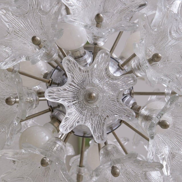 1960s Italian Murano Glass Flower Chandelier by Paolo Venini for VeArt For Sale In Chicago - Image 6 of 8