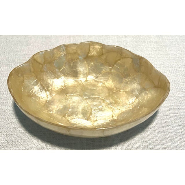 Gumps MCM Gumps Capiz Bowls and Scalloped Shell Dishes Catchalls and Trays - A 9 Piece Set For Sale - Image 4 of 11