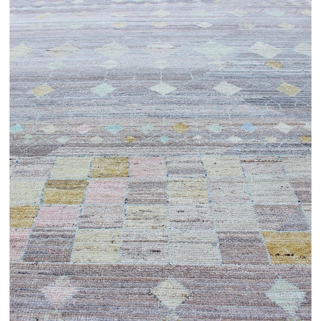 Casual modern design rug with faded pop of colors on a neutral and gray tone background, rug AFG-33319, country of origin...