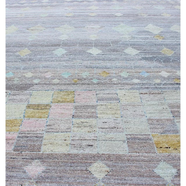 Casual modern design rug with faded pop of colors on a neutral and gray tone background, rug AFG-33319, country of origin...