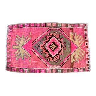 Vintage Mid Century Turkish Pink Rug For Sale