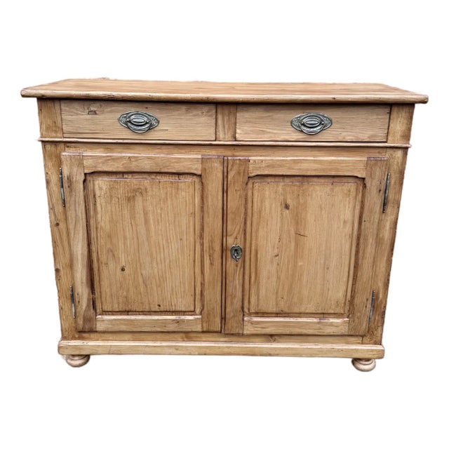 19th Century English Pine Cupboard For Sale