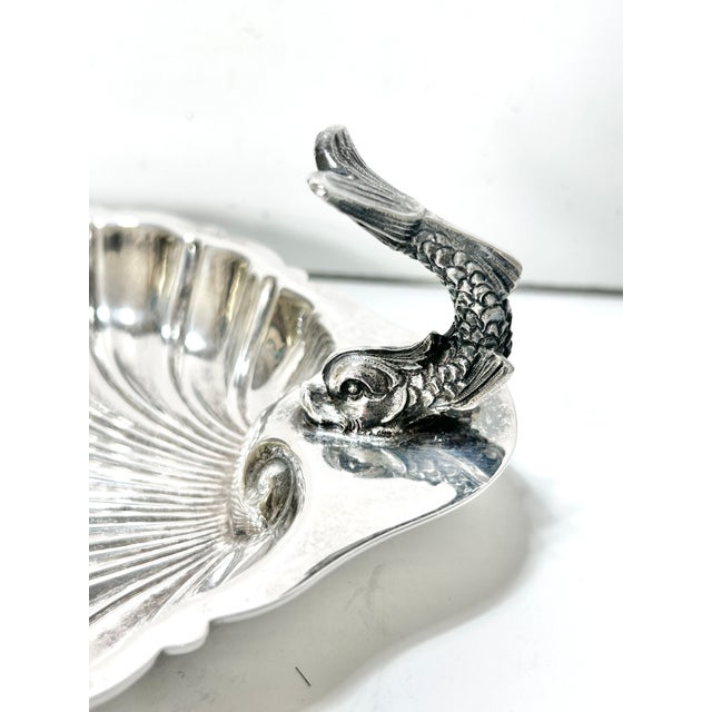 Mid 20th Century Vintage Gorham Silverplate Shell Dish With Figural Fish Handle – Coastal Tabletop Barware Catchall For Sale - Image 5 of 8