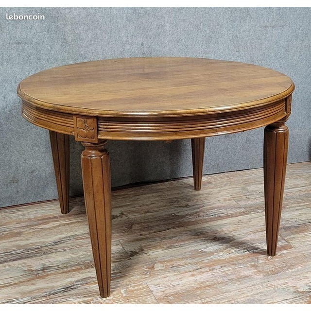 Art Deco Extendable Walnut Table, 1925 For Sale - Image 4 of 6