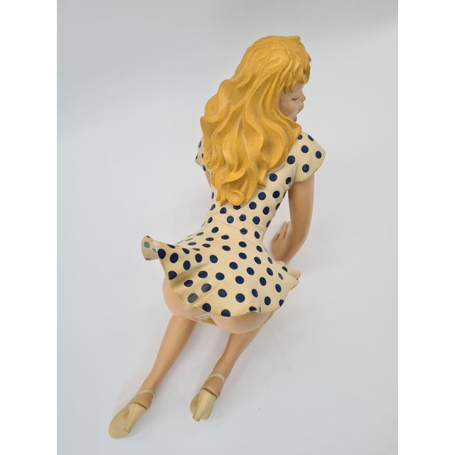 Plastic Honey Figurine by Milo Manara for Démons & Merveilles, 2000 For Sale - Image 7 of 13