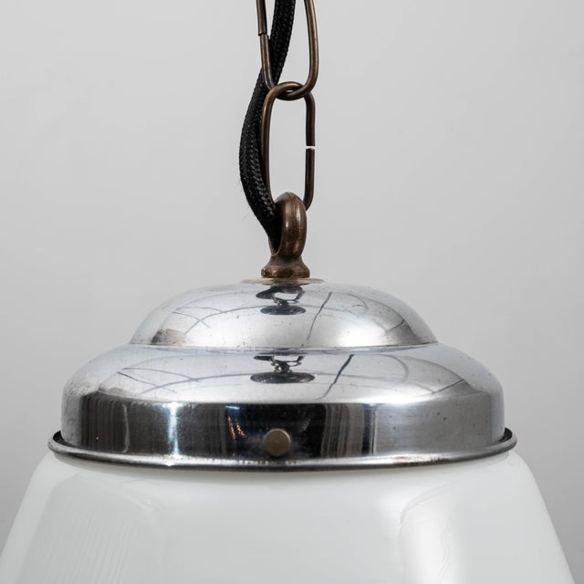 1920s French Art Deco Glass Pendant With Chrome Fitting For Sale In Greensboro - Image 6 of 18