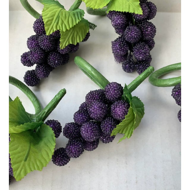 Shabby Chic Set 10 Napkin Rings Grapes Beaded Fruit For Sale - Image 3 of 6