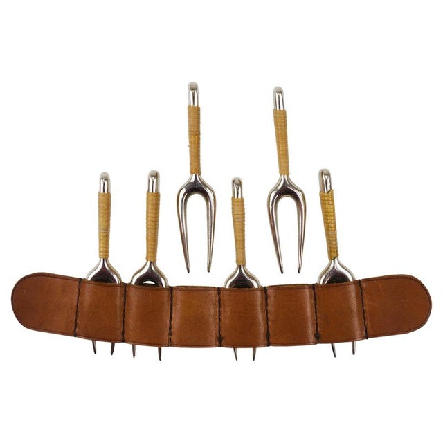 #3679 Corn Cob Skewers Forks with Leather Holder attributed to Carl Auböck, Vienna, Austria, 1930s, Set of 7 For Sale - Image 10 of 10