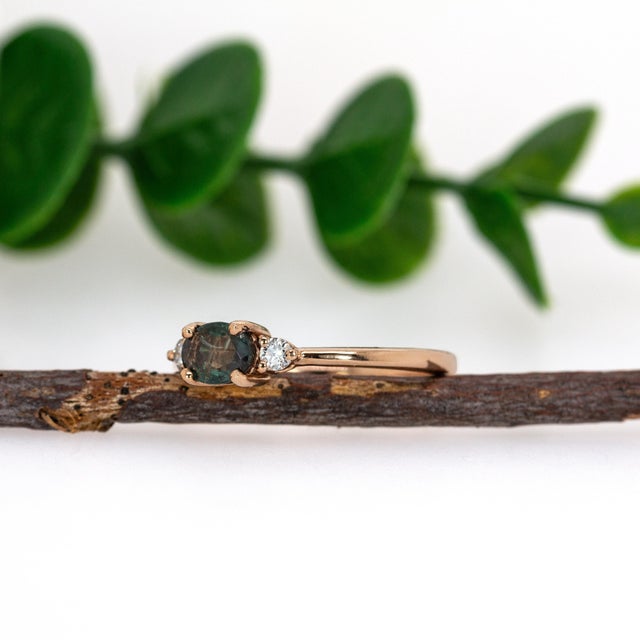 2020s Three Stone Alexandrite Ring With Natural Diamonds Accents: Solid 14k Gold, Size 6.75 For Sale - Image 5 of 8