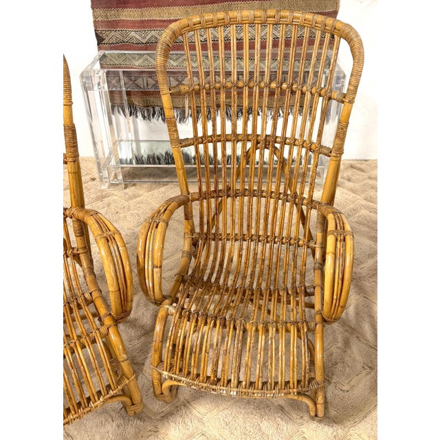 Pair of Italian Mid-Century Rattan High-Back Lounge Chairs, Style Franco Albini For Sale - Image 4 of 11