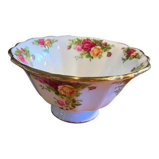 1960s Royal Albert Old Country Roses 6.5” Footed Bowl For Sale