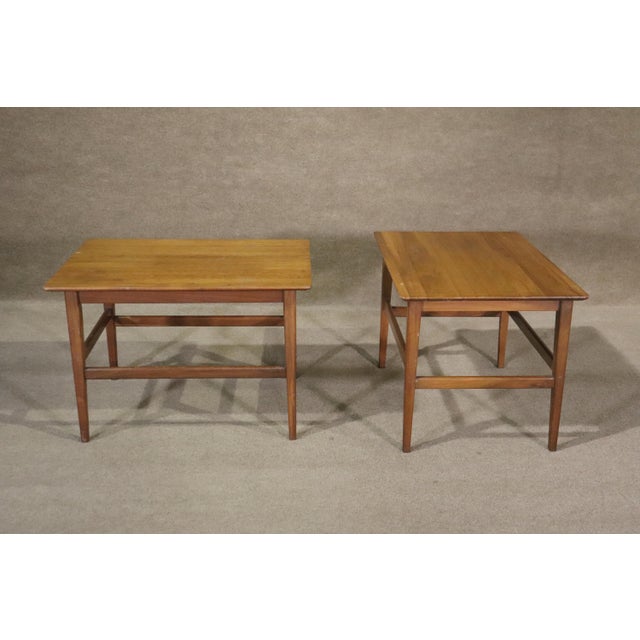 Mid 20th Century Pair of Mid-Century Walnut End Tables - 2 Pieces For Sale In Philadelphia - Image 6 of 11