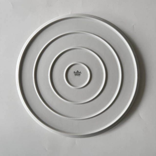 Postmodern Asimmetria Greyscale Cake Plate by Björn Wiinblad for Rosenthal, 1987 For Sale - Image 3 of 6