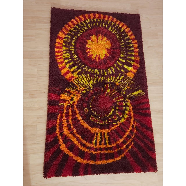 Mid-Century Modern Floor Rug in Wool, Germany, 1970s, in Flawless conditions. Designed 1970 to 1979