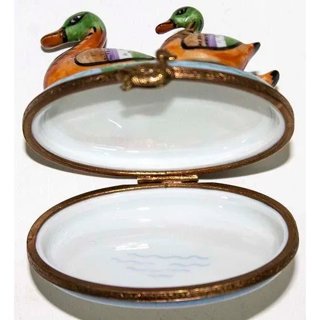 Limoges, France Limoges France Peint Main Enamel Porcelain Mom 3 Ducklings Keepsake Trinket Box For Sale - Image 4 of 7