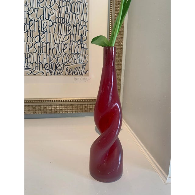 Thick Twisted Red Art Glass Bud Vase For Sale In Los Angeles - Image 6 of 13