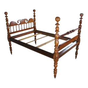 Antique 19th Century Cherry Colonial Non Traditional 3/4 Size Cannonball Post Bed