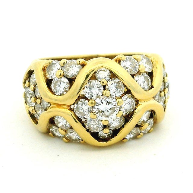 Gold 1990s Jose Hess 18k Gold 4.50 Carat Diamond Bombe Ring, Size 7 For Sale - Image 8 of 12