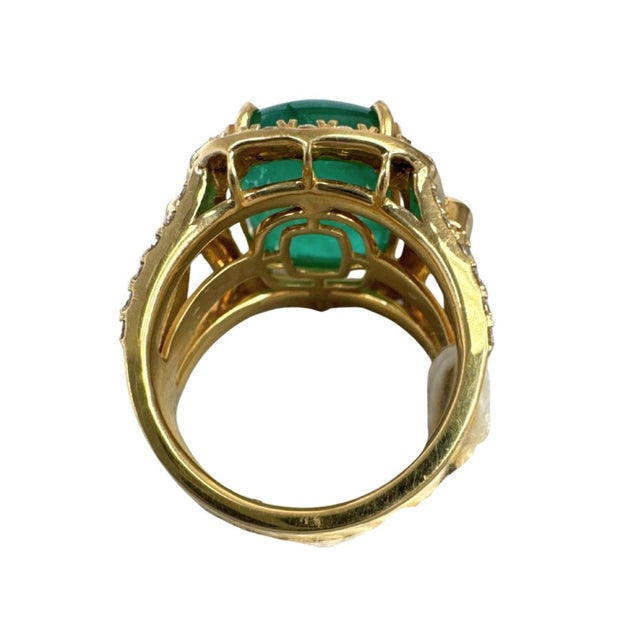 8.00 CTW Vintage Style Emerald & Diamond Halo Ring 18k Yellow Gold, Size 6 For Sale - Image 4 of 6