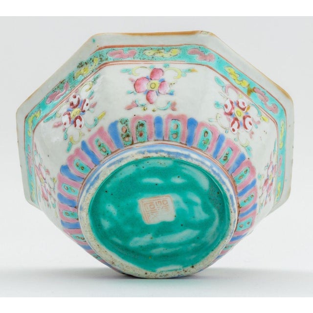 Chinese Chinese Famille Rose Glazed Porcelain Bowls, 4 For Sale - Image 3 of 12