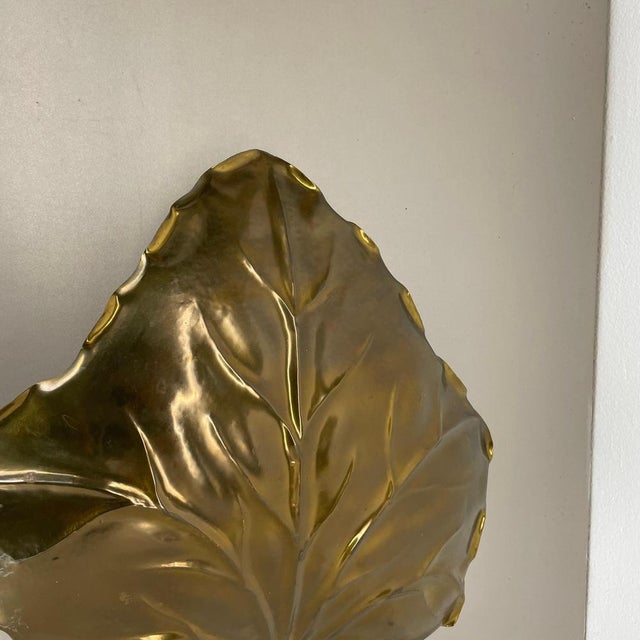 1970s Brass Leaf Theatre Wall Light Sconce by Ravarini Castoldi, Milan, Italy, 1970s For Sale - Image 5 of 18