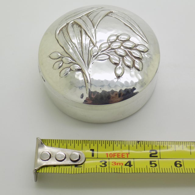 Vintage Italian Handmade Genuine Silver Hammered Large Pill Snuff Trinket Box, Brandimarte Brand For Sale - Image 13 of 13