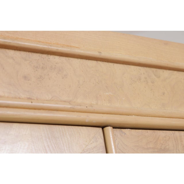 Drexel Heritage Burl Ash Campaign Curio Cabinet For Sale - Image 9 of 14