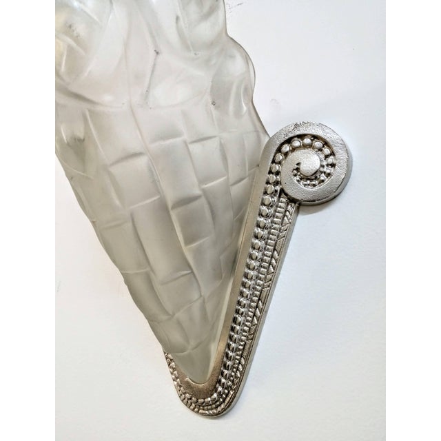 French Art Deco Wall Sconces signed by Degue - a Pair For Sale In New York - Image 6 of 8