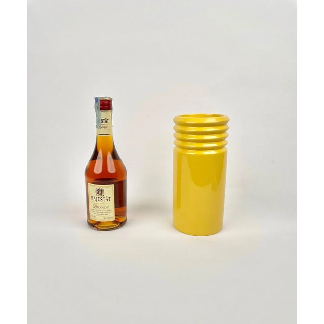 1960s Yellow Ceramic Cylindric Vase from Il Picchio, Italy, 1960s For Sale - Image 5 of 9