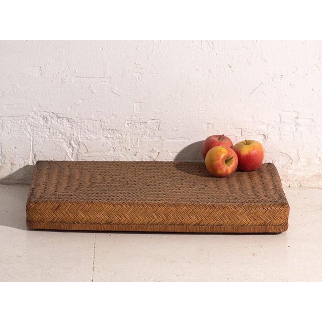 Brown Antique Japanese Flat Case in Woven Rattan, 1920 For Sale - Image 8 of 9