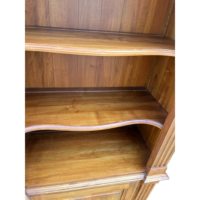1990s Ethan Allen Legacy Maple Double Arched Library Bookcase Cabinet Hutch Display For Sale - Image 11 of 14