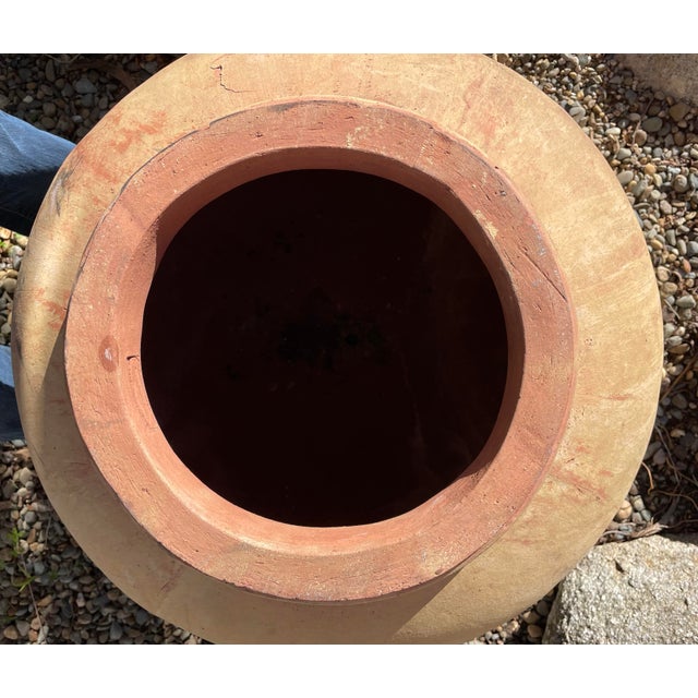 Spanish Revival 1920’s Los Angeles Italian Terra Cotta Large Pot & Stand For Sale - Image 3 of 10