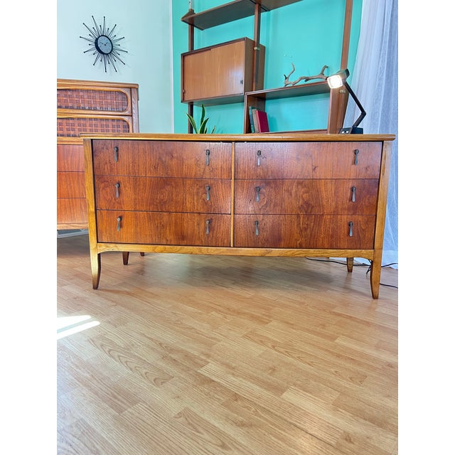 1960s 1960s Lane Perception Bedroom Set - Walnut Lowboy Dressers + Highboy Dresser Chest of Drawers For Sale - Image 5 of 12