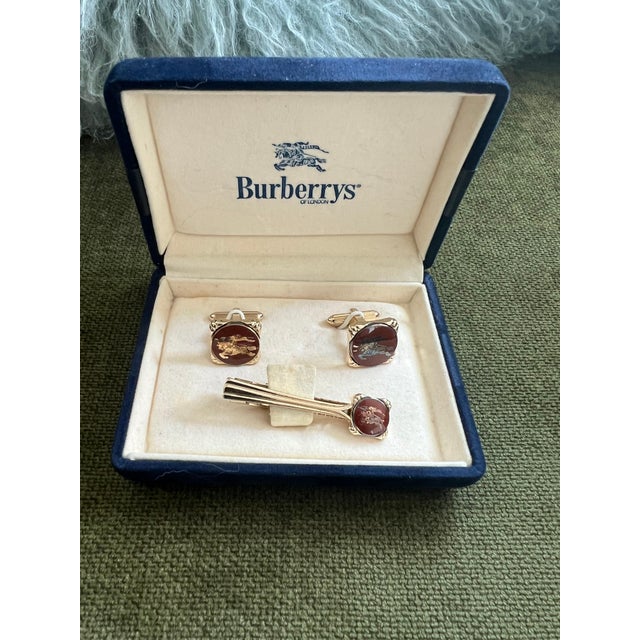 Metal Vintage Burberry Gold Plate & Red Lacquer Cufflinks & Tie Clip "Circa 1970s" For Sale - Image 7 of 18