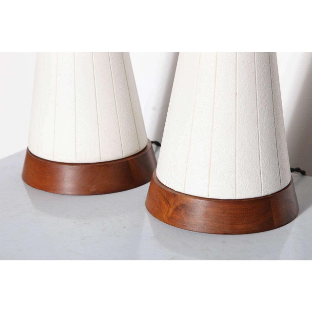 Mid-Century Modern Substantial White Incised Ceramic "Hourglass" Table Lamps, Circa 1960 - A Pair For Sale - Image 3 of 13