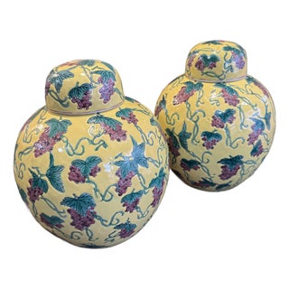 Pair of Vintage Chinese Ginger Jars- Yellow Grapevine For Sale