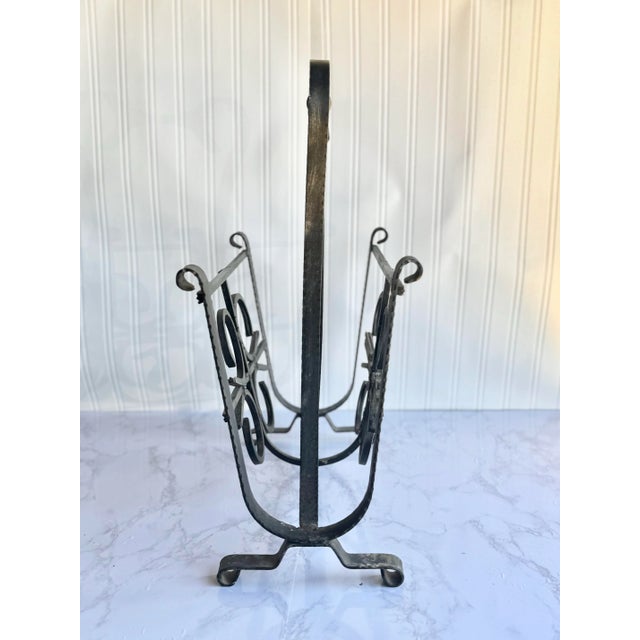 Mid 20th Century Vintage Mid-Century Wrought Iron Magazine Rack With Brass Handle – Elegant Decorative Storage For Sale - Image 5 of 11