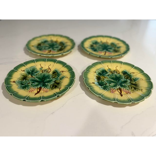 Set of 4 Antique Sarreguemines French Majolica Grape Leaf Plates - C. 1890 For Sale - Image 11 of 12