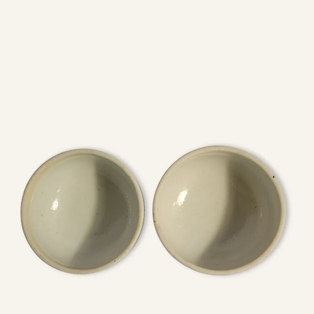 Blue Pair of Large Blue and White Late 18th Century Chinese Porclain Covered Jars For Sale - Image 8 of 12