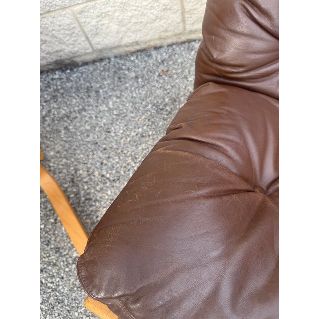 Brown Pair of 1970s Scandinavian Modern Bentwood & Brown Leather Lounge Chairs For Sale - Image 8 of 12