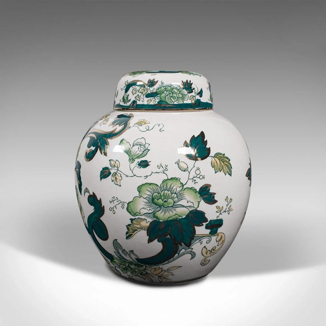 White 1920s Antique English Ceramic Dinner Service Set For Sale - Image 8 of 13